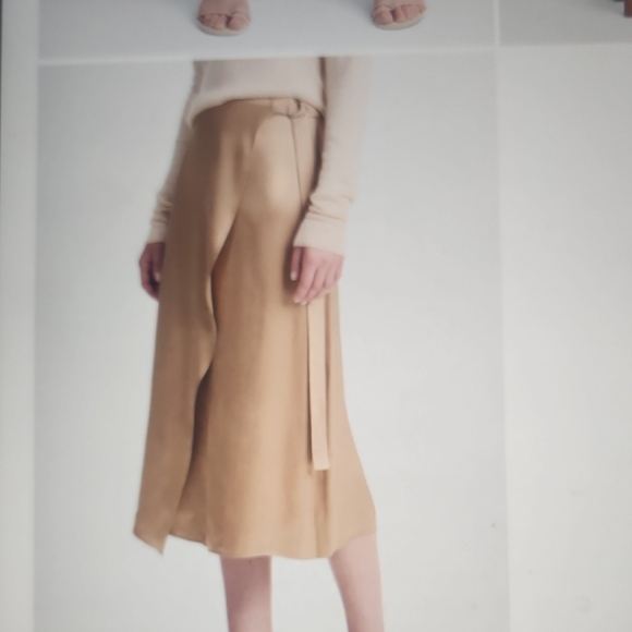 Vince Silk Draped D-Ring Wrap Skirt Size 12 $395 - Picture 5 of 5